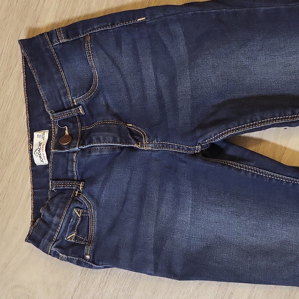 Jordache jeans - Picture 3 of 11